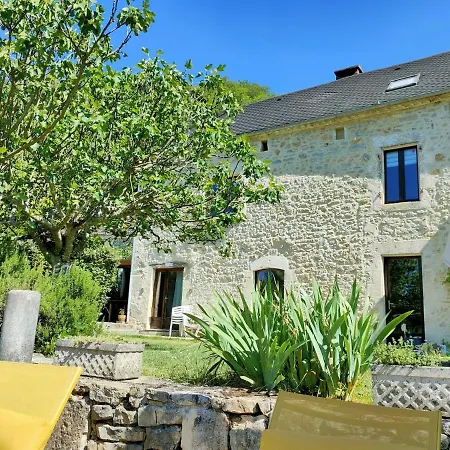 Nyaraló Les Pieds Dans L'eau, La Source *